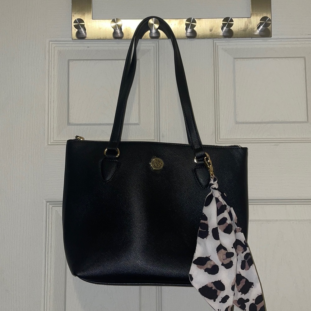 FLAW Anne Klein purse scarf charm black every day
